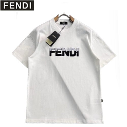 FENDI-06045 펜디 화이트 아플리케 장식 티셔츠 남성용
