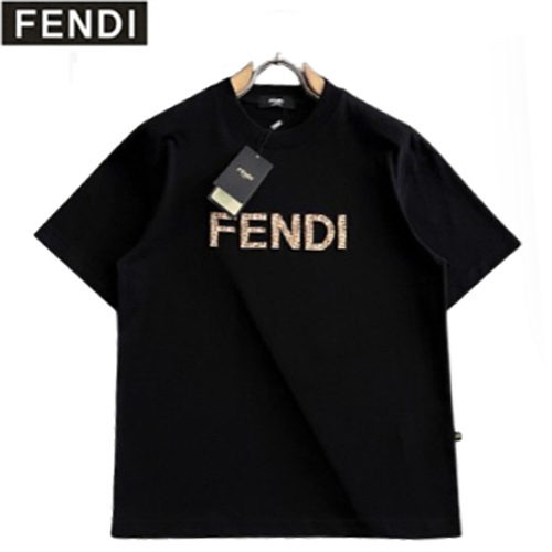 FENDI-06046 펜디 블랙 아플리케 장식 티셔츠 남성용